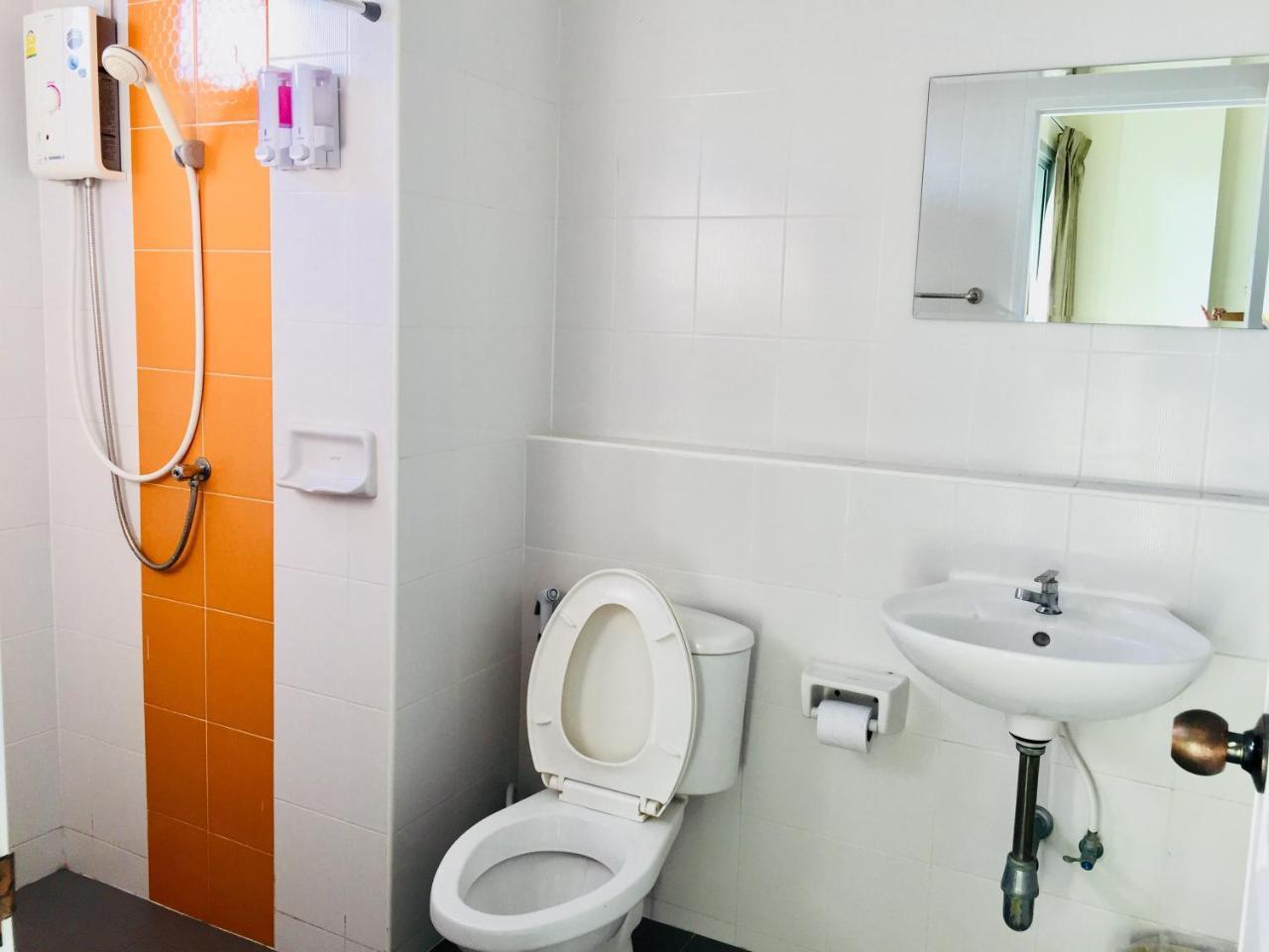 Thani Residence Chonburi Ngoại thất bức ảnh